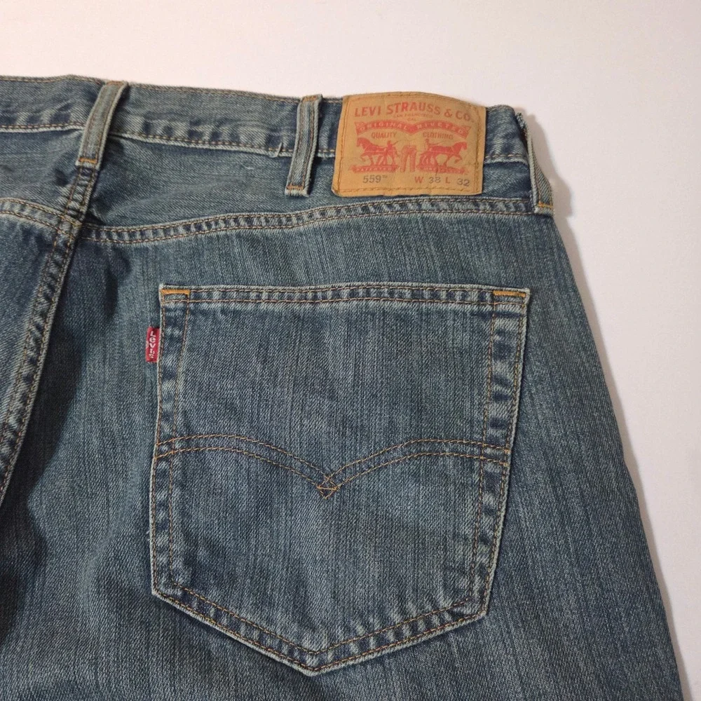 Levi's‎ 559 Relaxed Straight Jeans Men 38x32 Blue Medium Wash Denim 559-0211